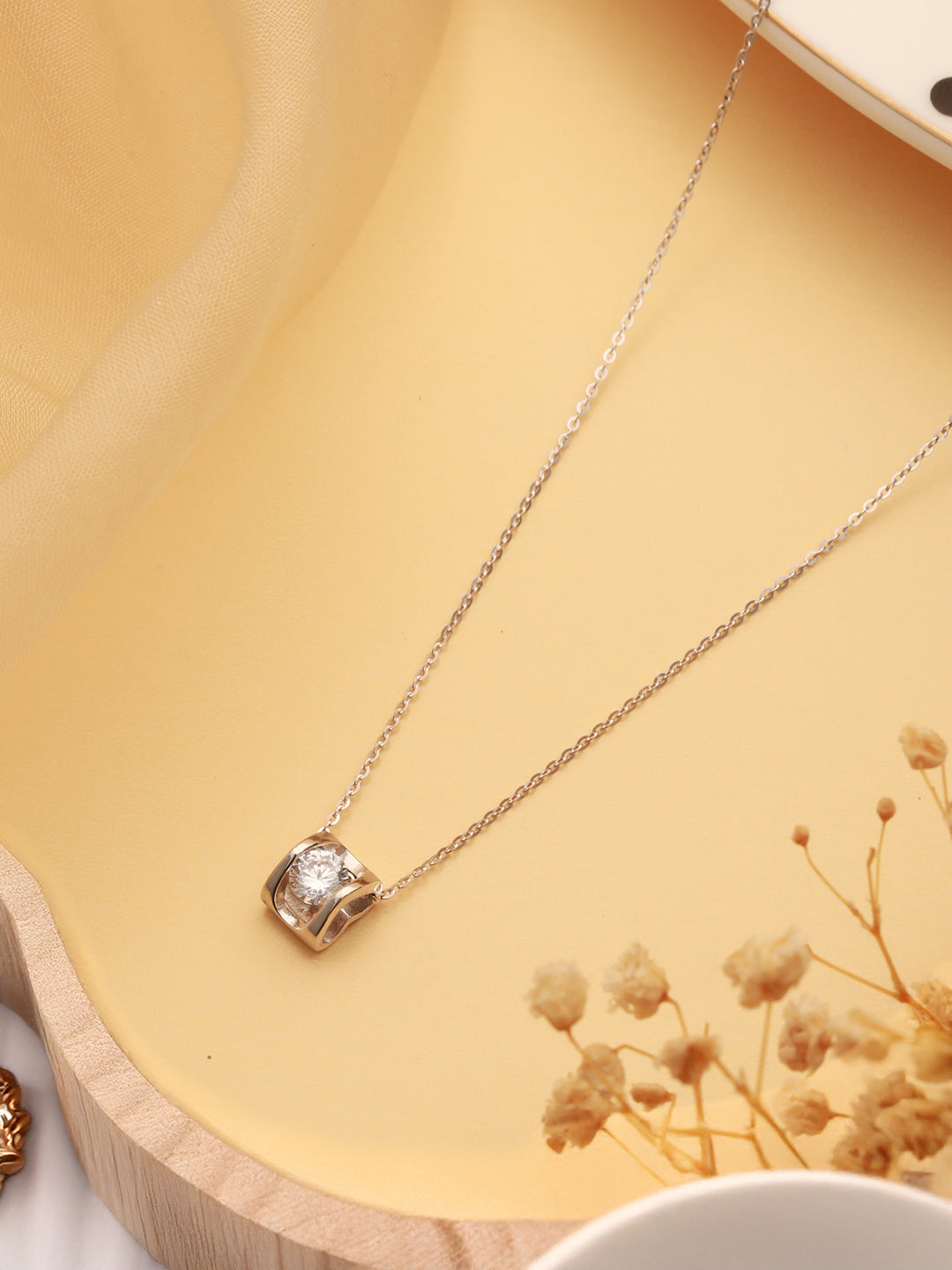 925 Sterling Silver Rhodium Plated Zircon Stylish Square Solitaire Pendant Neckalce & Chain